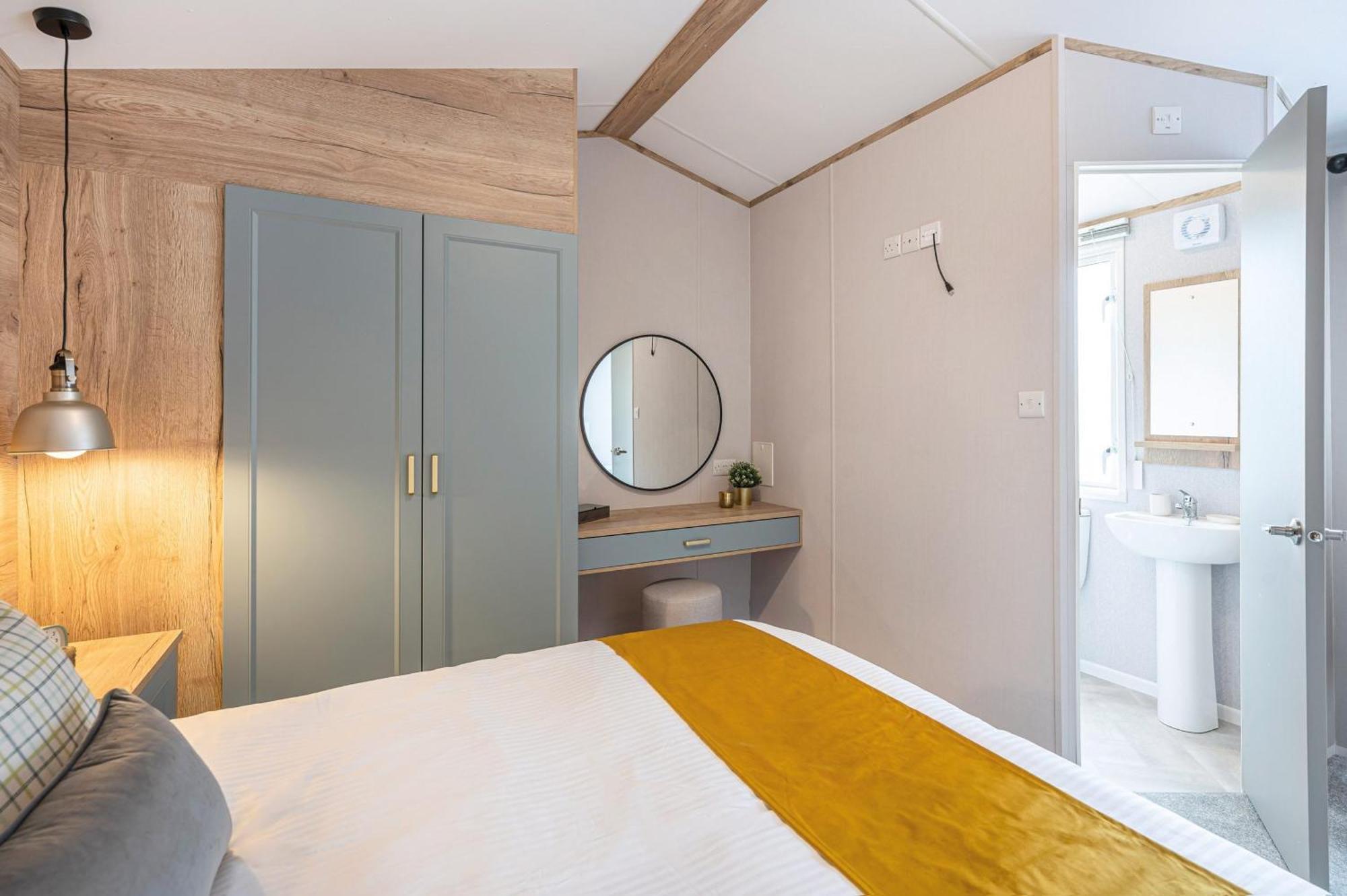 Emma'S Sea View 2-Bedroom Caravan At Durdle Door Near Wareham Dorset เวสต์ลัลเวิร์ธ ภายนอก รูปภาพ
